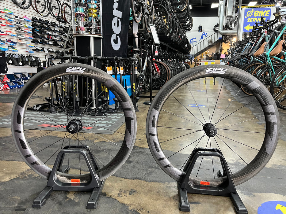 Zipp 404 Firecrest Tubeless Rim Brake Carbon Wheels