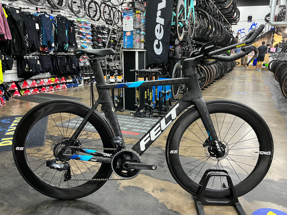 Felt AR FRD Triathlon SRAM Force eTap AXS Matte Textreme 2021 Playtri Las Colinas