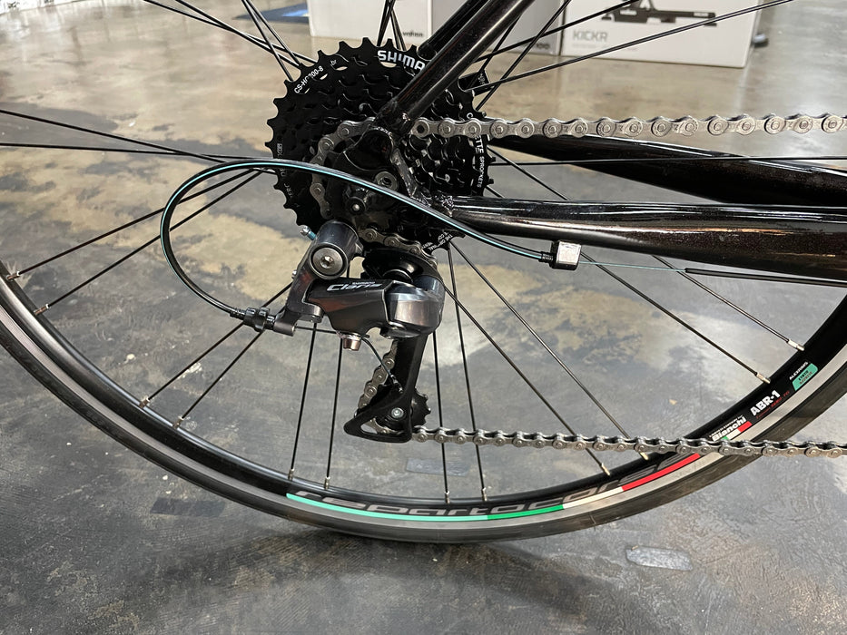 Bianchi Via Nirone 7 Shimano Claris 8 Speed - Black 2023