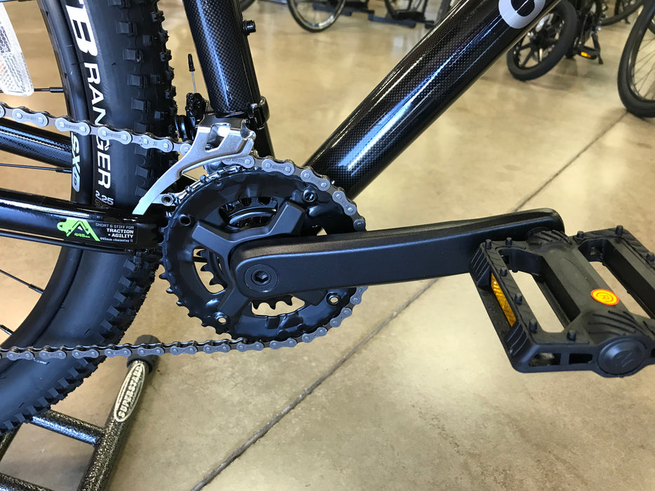 Cannondale Trail 8 Mountain Bike