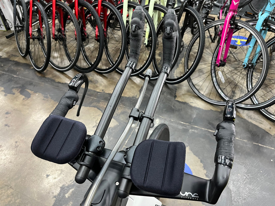 Felt IA FRD 2.0 SRAM Rival eTap AXS ZIPP 404 Firecrest Wheels - 2025