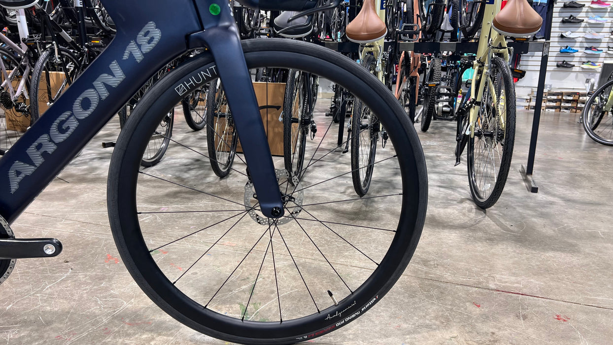 Argon 18 E-119 Tri+ Disc Sram Force eTap AXS Hunt Carbon Wheels - Kailua Moon