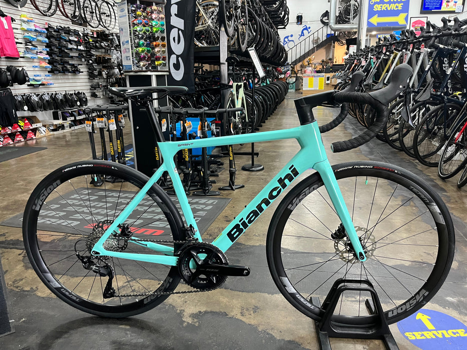 Bianchi Sprint 105 12 Speed - Celeste 2025 — Playtri Las Colinas