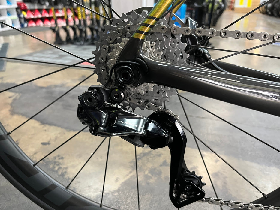 Cervelo R5 Shimano Dura-Ace Di2 12-Speed w/Profile Design GMR 38 Wheels - Lime/Black