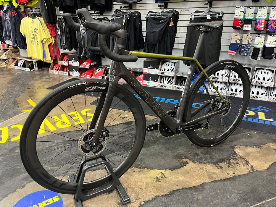 Cervelo R5 Shimano Dura-Ace Di2 12-Speed w/Profile Design GMR 38 Wheels - Lime/Black