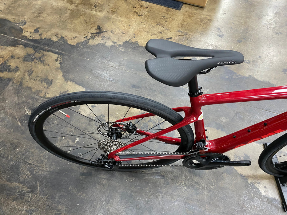 Cervelo Caledonia Disc Shimano 105 - Maroon/Red 2022