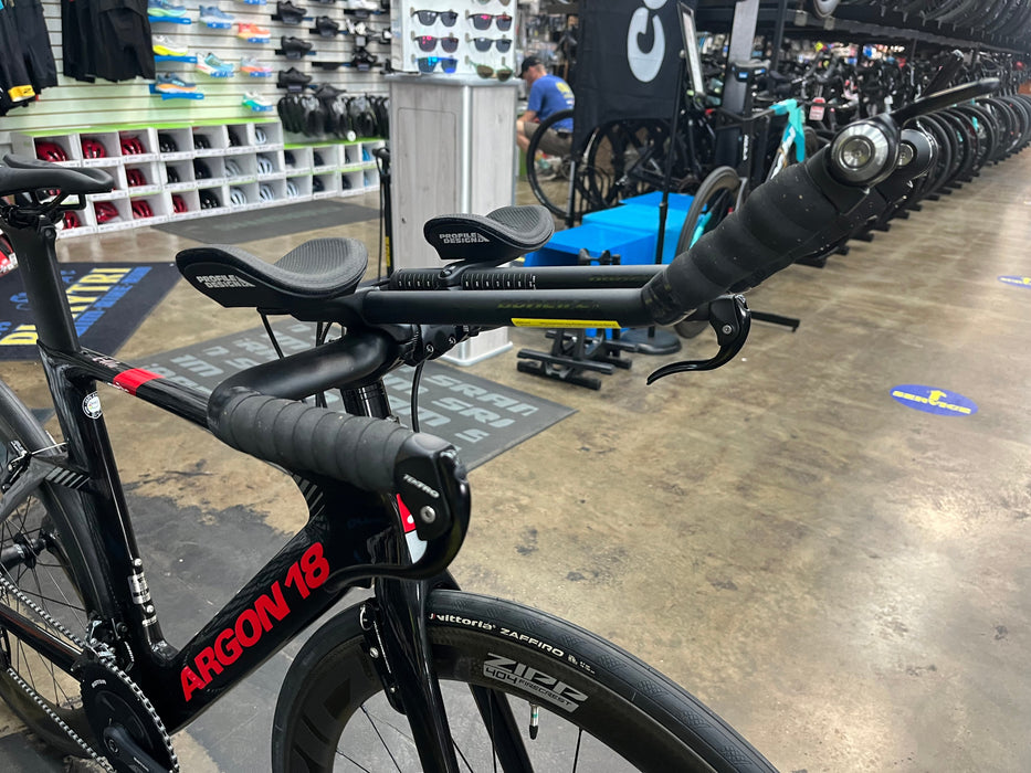 Argon 18 E-117 Tri SRAM Force 22 w/ZIPP 404 Firecrest Wheels - Silver Rabbit Black Gloss 2022