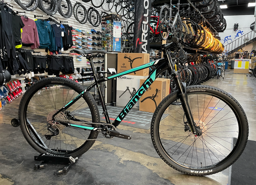 Bianchi Magma 9.1 Shimano Deore 10 Speed - Black 2022