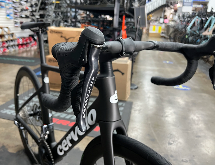 Cervelo Caledonia-5 Disc Ultegra Di2 11spd Zipp 303S