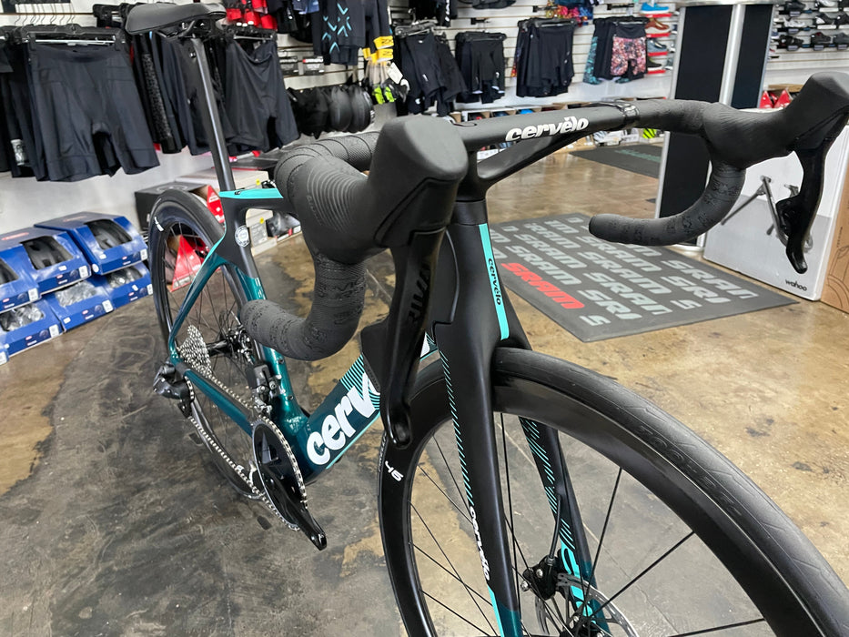 Cervelo S5 SRAM Rival AXS With Enve Foundation 45 - Black/Teal 2022