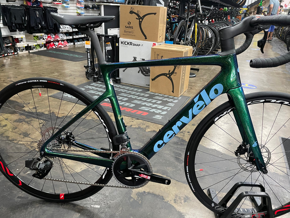 Cervelo Caledonia-5 Disc SRAM Rival eTap AXS - 2024