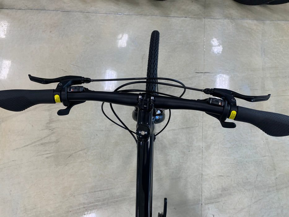 Cannondale Quick 6 Microshift - Black 2022