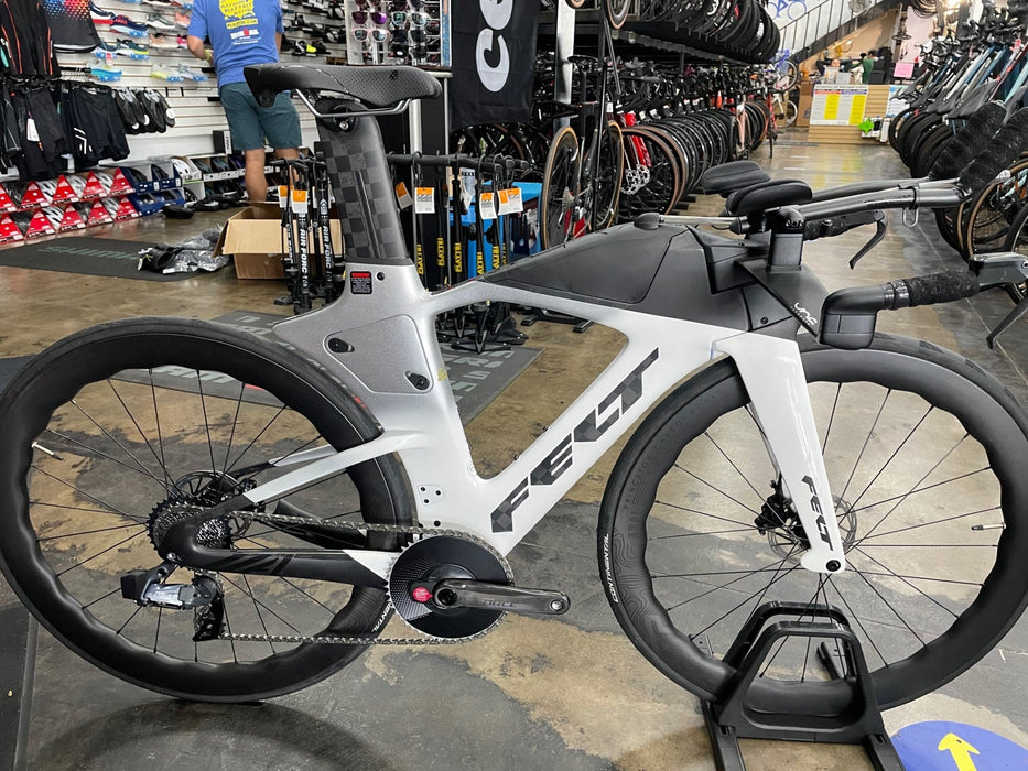 Felt IA FRD 2.0 SRAM Force eTap AXS 1X Powermeter Princeton CarbonWokrs Wake 6560 Corsa