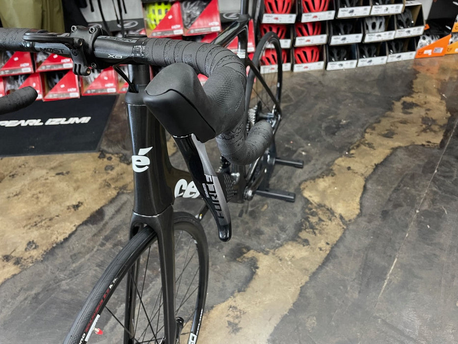 Cervelo Soloist SRAM Force eTAP AXS DT SWISS P1850- 2023