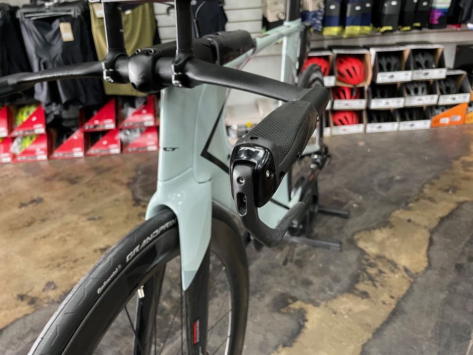 Felt IA Advanced Ultegra Di2 - Surfmist 2023