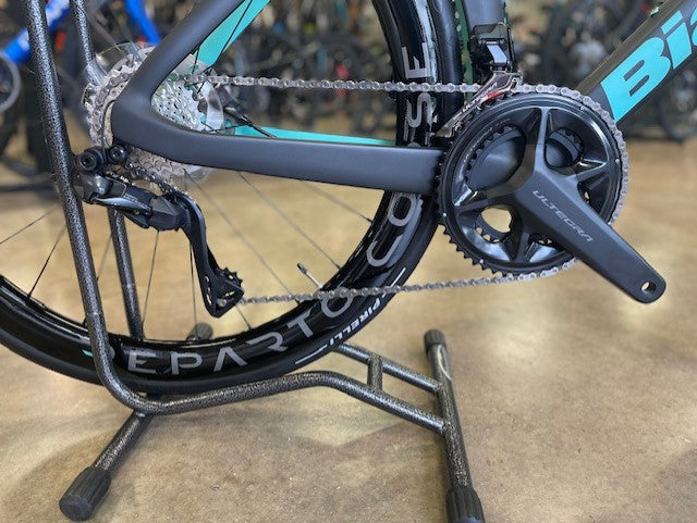 Bianchi Oltre Pro Shimano Ultegra Di2 Graphite / Celeste 2023