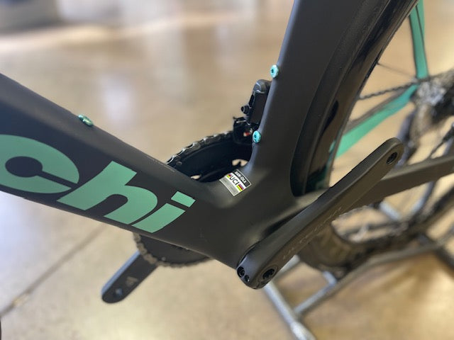 Bianchi Oltre Pro Shimano Ultegra Di2 Graphite / Celeste 2023